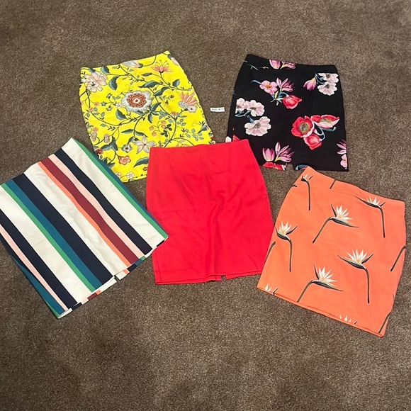 Bundle! All are size 10! 4 are Ann Taylor, 1 is LOFT. All in great condition! - Picture 1 of 16